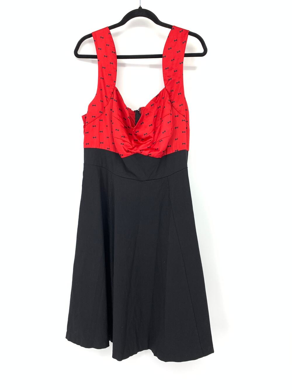 Torrid Fit & Flare Dress Womens Size 18 Red Black Bow Print Dress Sleeveless